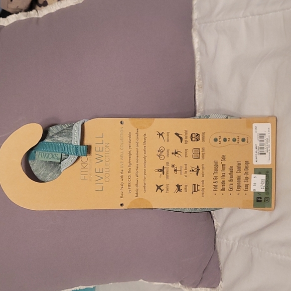 FITKICKS  Active Lifestyle Footware - Picture 2 of 5